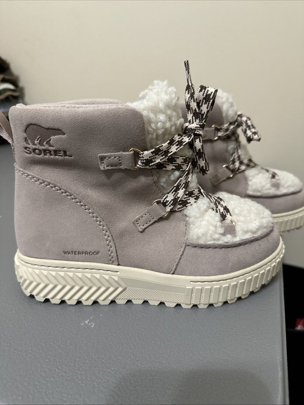 Sorel Ona Ave Alpine Waterproof Boots. Womens 7. Color: Clay.